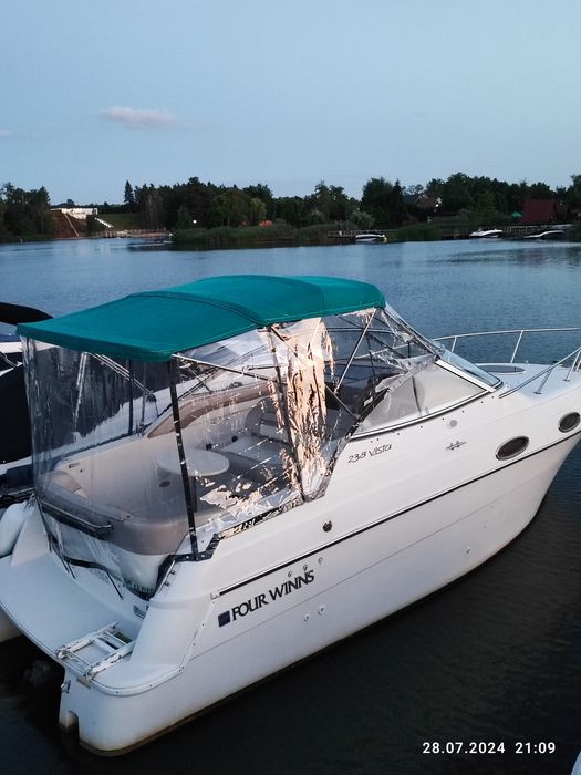 Four Winns Vista 238