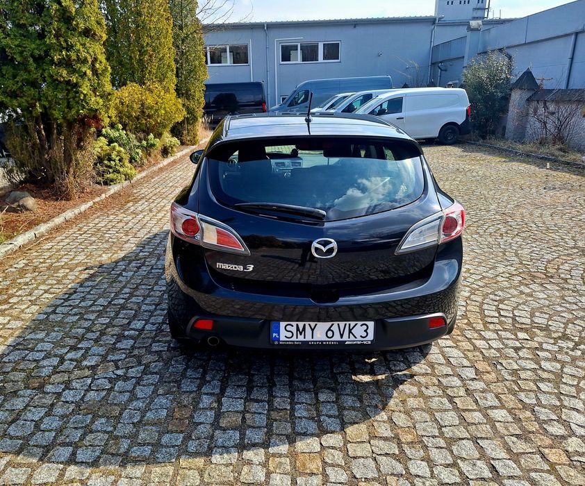 Mazda 3 Hatchback 1.6 Benzyna 105 KM  2011   148 800km