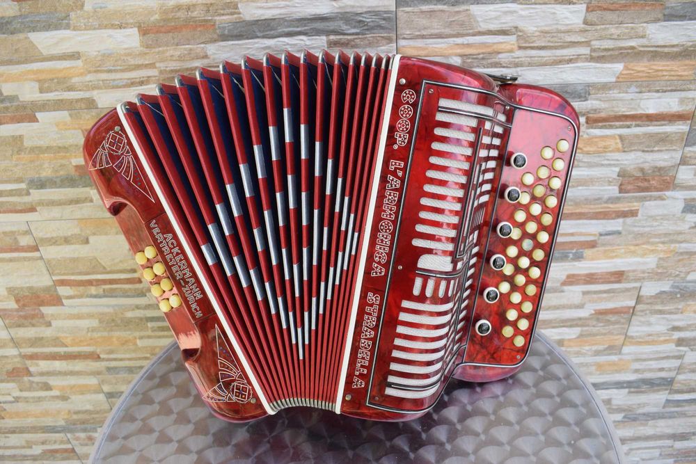 Concertina Cooperativa L.Armonica Stradella Italia 4 Voz