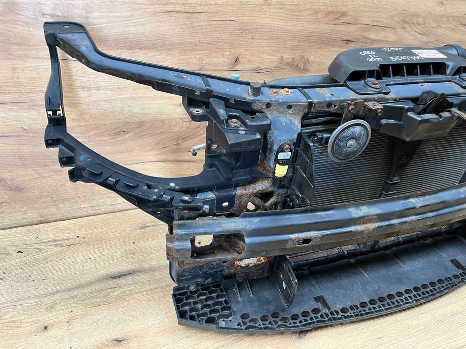 Pas przedni kompletny Kia Ceed lift  benzyna