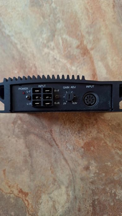 Amplificador Blaupunkt 4x30w