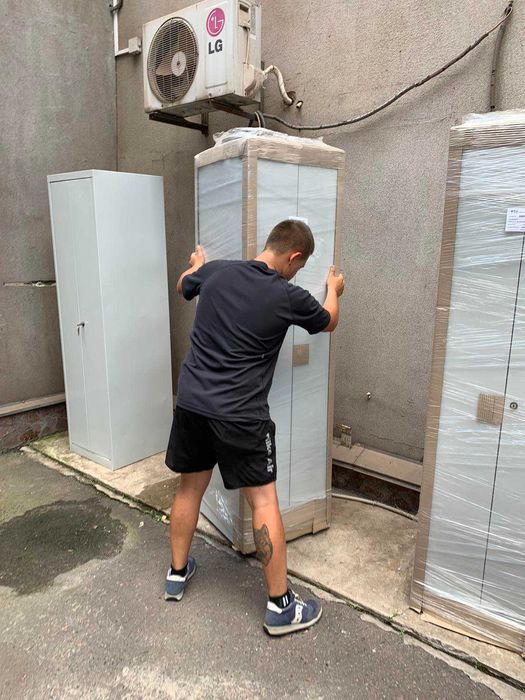 Грузовые перевозки Спринтер, Грузчики Днепр. Гидроборт, упаковка