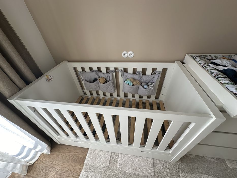 Łożeczko dziecięce Pinio 140x70 z szufladą i materacem