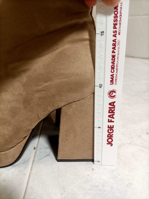Botas camurça bege