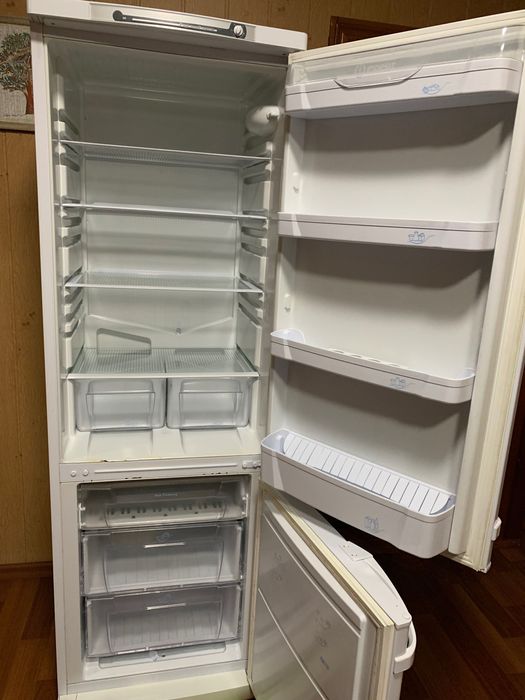 Холодильник Indesit