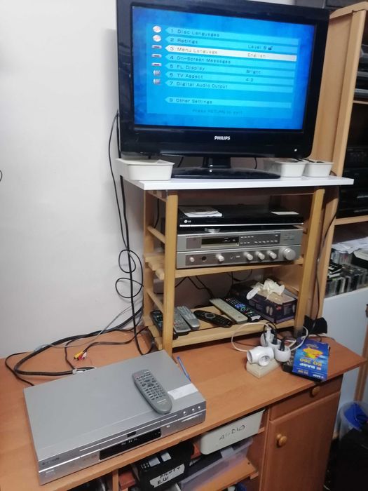 Odtwarzacz CD/DVD Panasonic DVD-RV20E pilot