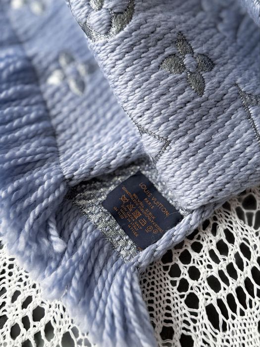 Nowy szal Louis Vuitton Logomania niebieski baby blue