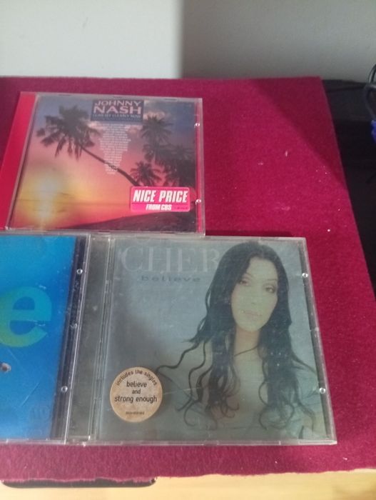 Conjunto de CDs varios