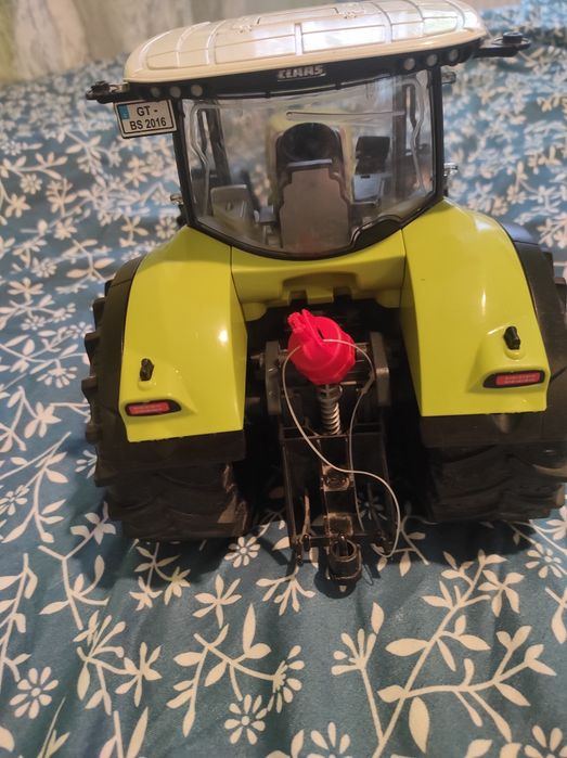 Ciągnik Claas zabawka
