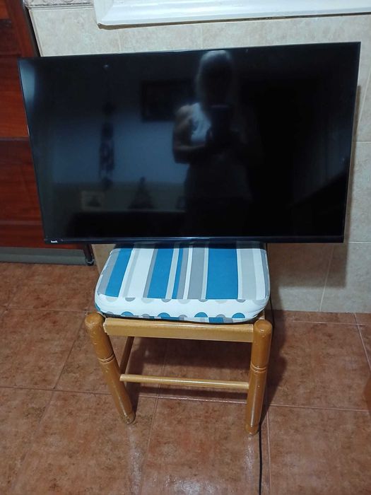 TV marca kunft 32 polegadas como nova