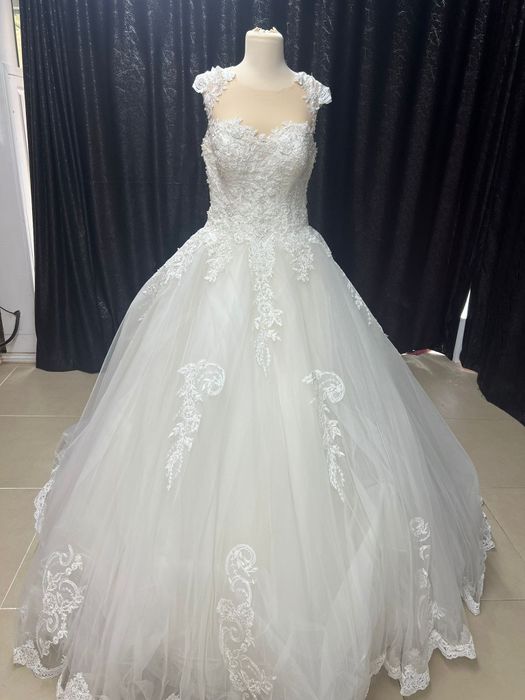 Sukienki ślubne różne