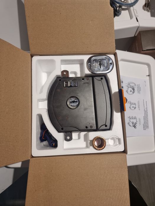 Vendo fechadura  rodes modelo 2500