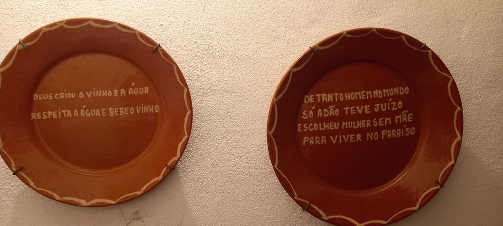 6 pratos de barro com 42cm,pintados à mao