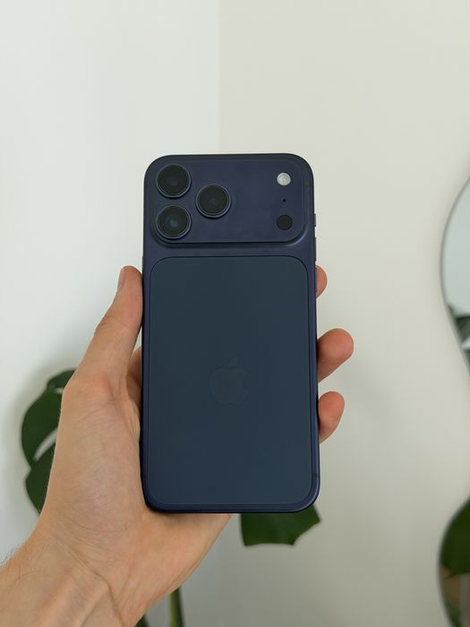 Iphone 14 Pro Max в корпусі 17 Pro max 128 Gb