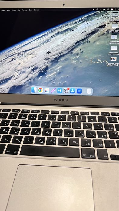 Макбук MacBook Air 2015 в гарному стані