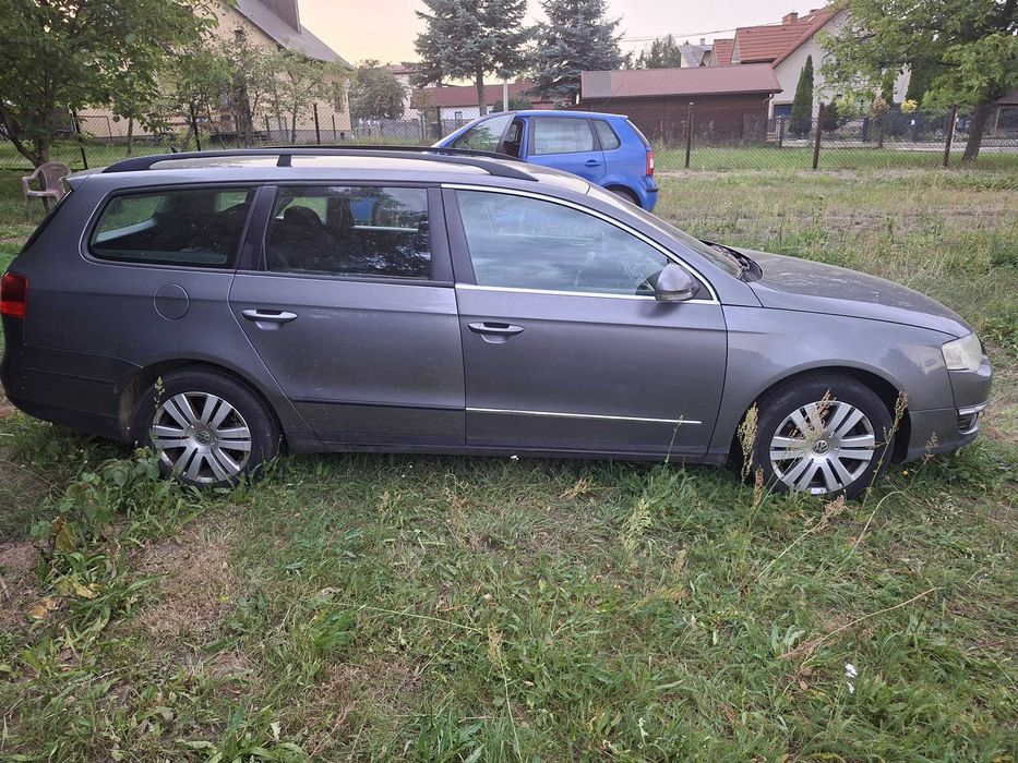 VW Passat B6 kombi (uszkodzony )