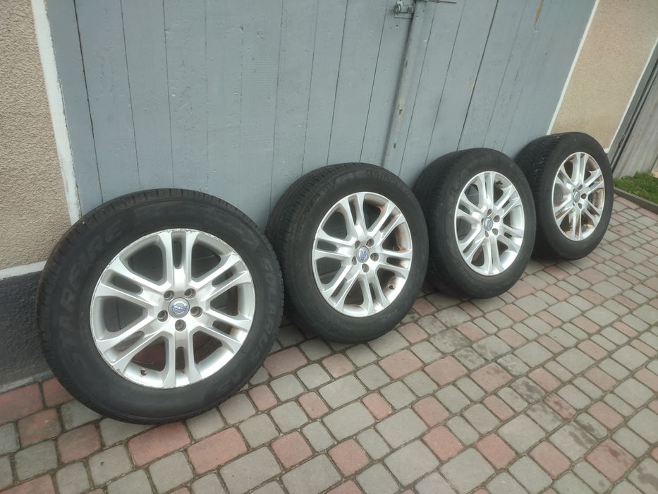 Диски R18 з резиною 235/60/18  Volvo XC60 2016
