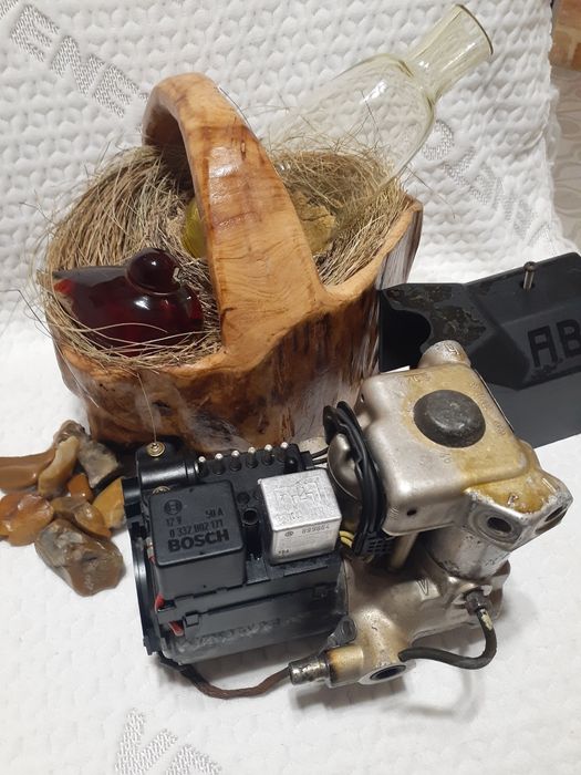 Продається блок ABS на Мерседес W124( ORIGINAL)