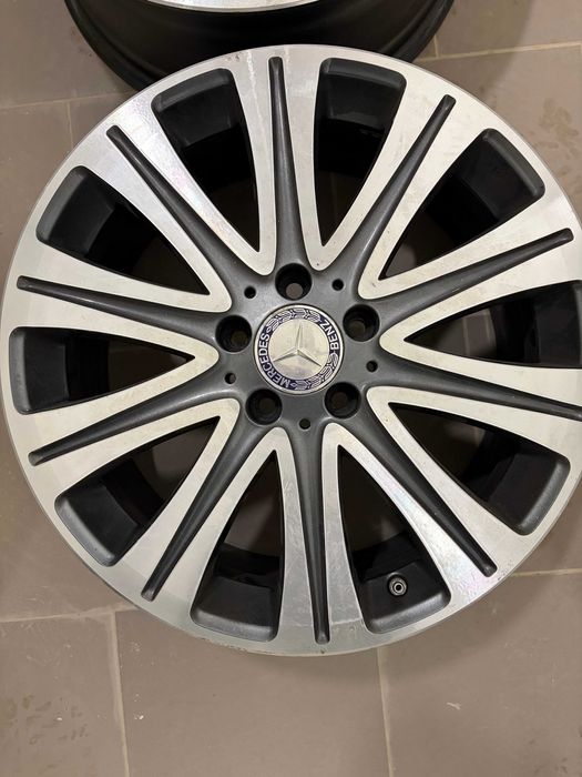 7,5J 18H2 ET52   MERCEDES OEM A2464011700