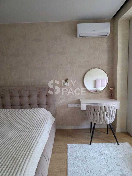 Центр Києва біля Ботсаду та Hilton б-р Шевченка 2к після капремонту - View 3