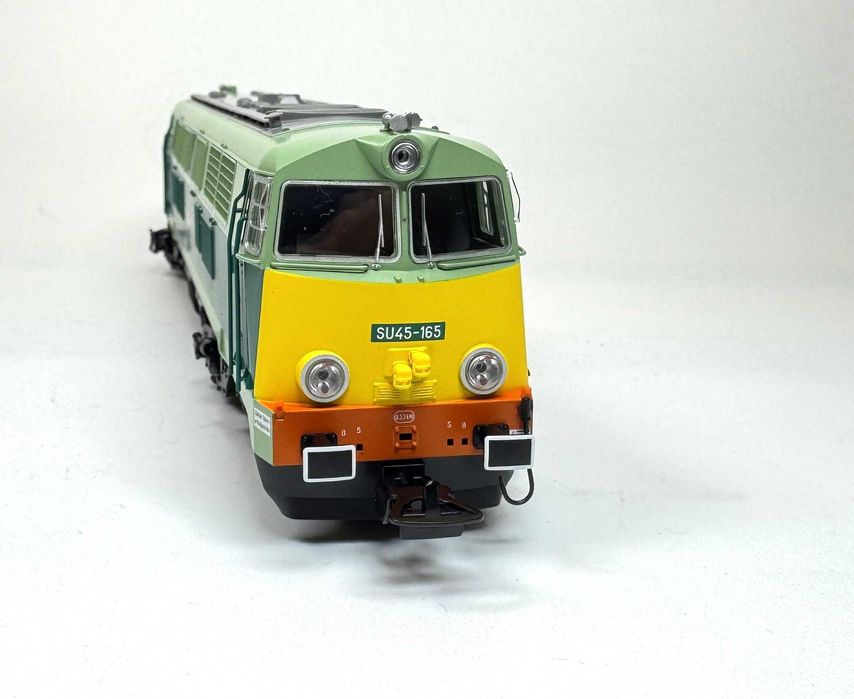 H0 PIKO 96305 SU45-165+dekoder jazdy +zmienione reflektory