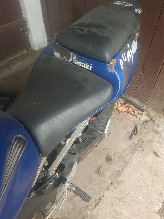 Продам Kawasaki zx9r 2002