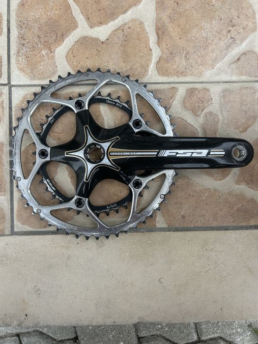 Pedaleiro FSA carbono