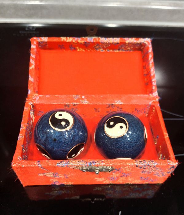 Коробка с шарами