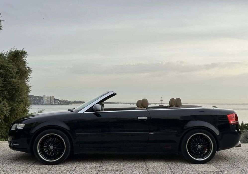 Audi A4 cabrio SLine c/novo