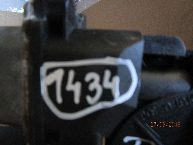 Motor vidro frente esquerdo NISSAN Navara Pick Up (D22)