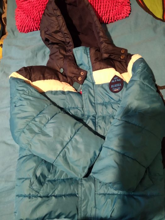 Продам куртки на мальчика