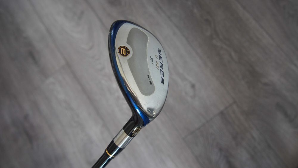 Kij do golfa Honma BERES  hybryda 25 stopni regular