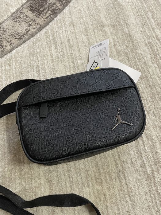 Сумка месенджер Air Jordan monogram black сумка через плече джордан 23