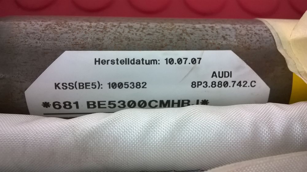 Airbag Cortina Direito - 8P3880742C / 8P3.880.742.C - AUDI A3 (8P1)