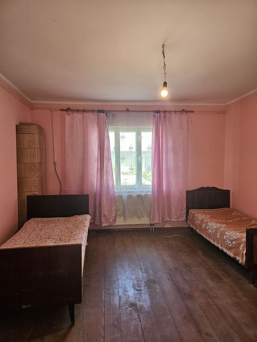 Продаж будинку у Львові. 10сот землі.