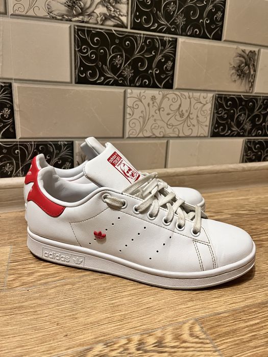 Кросівки кросовки Adidas 40