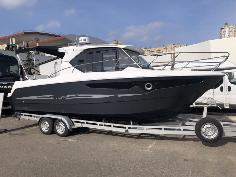 Новая моторная лодка Galia 750HT