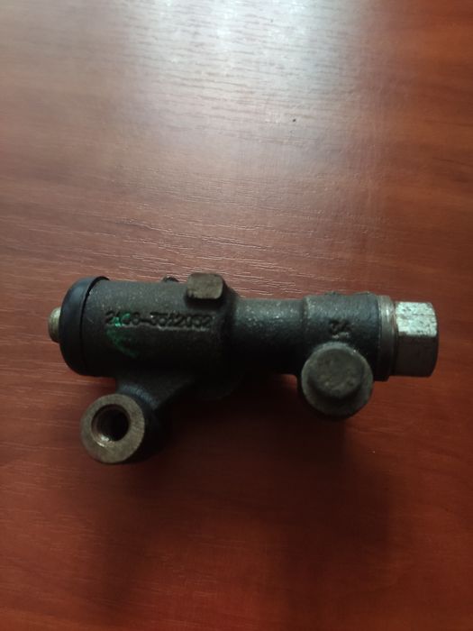 Регулятор тиску гальм ВАЗ