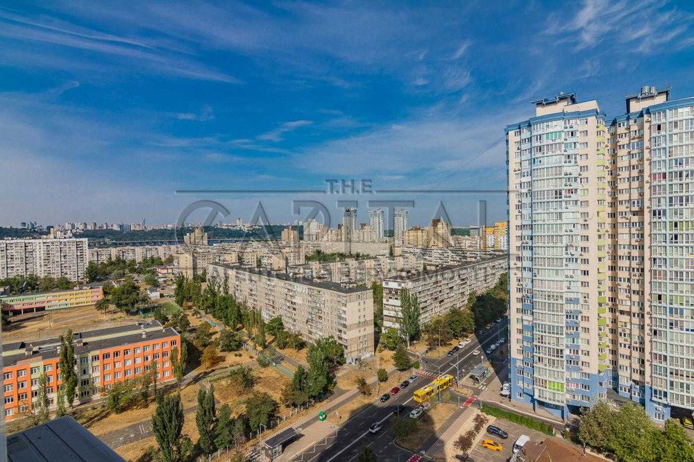 Продаж Видова 3-к квартира 108м² біля озера Тельбін — генератор, паркінг, авторський ремонт