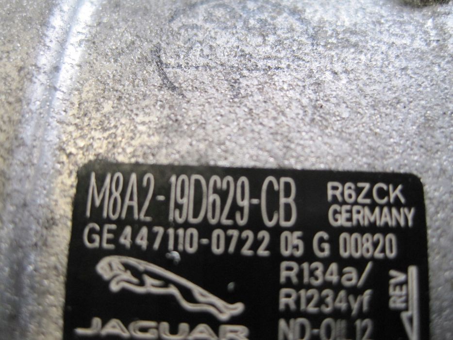 SPRĘŻARKA KLIMATYZACJI JAGUAR F PACE 2,0D M8A2-19D629-CB