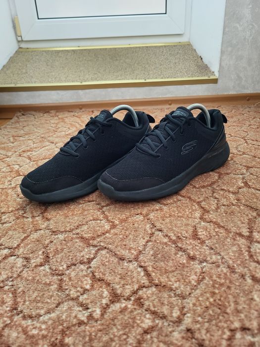 Оригинальные мужские кроссовки Skechers