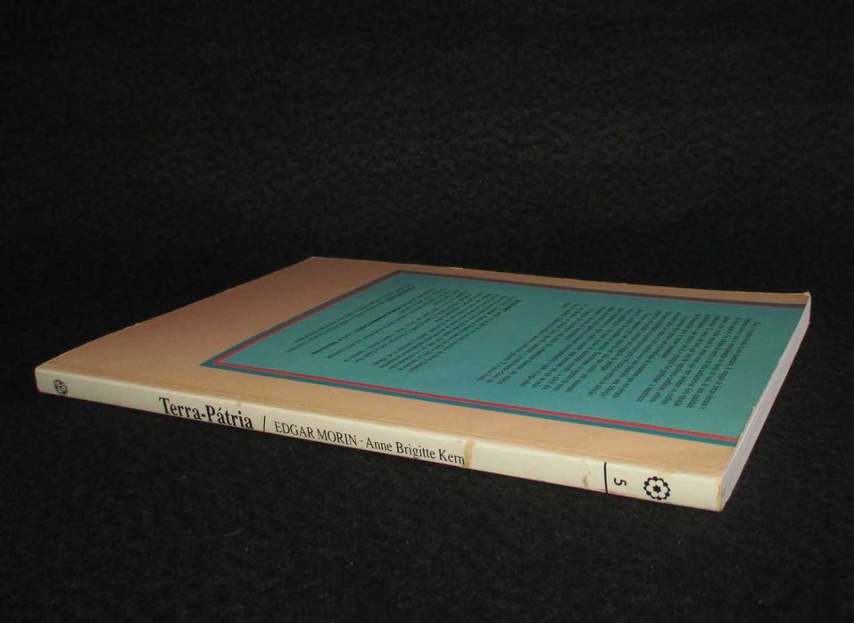 Livro Terra-Pátria Edgar Morin Anne Brigitte Kern
