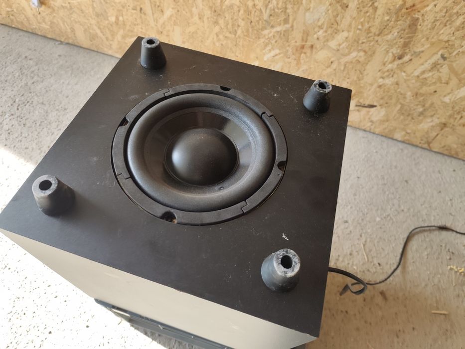 Subwoofer JBL SUB 125 aktywny 20cm głośnik