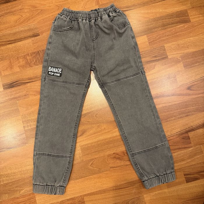 Сірі джинси джогери на хлопчика 134