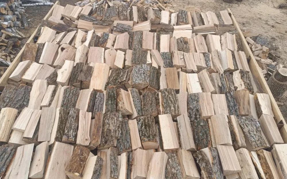 Дрова дуб акація оптом роздріб доставка. 3-7-10-15-23 м3
