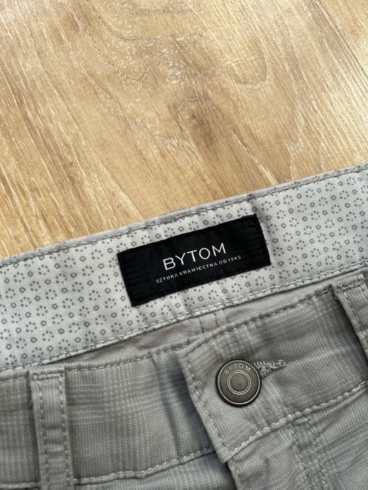 Eleganckie spodnie BYTOM