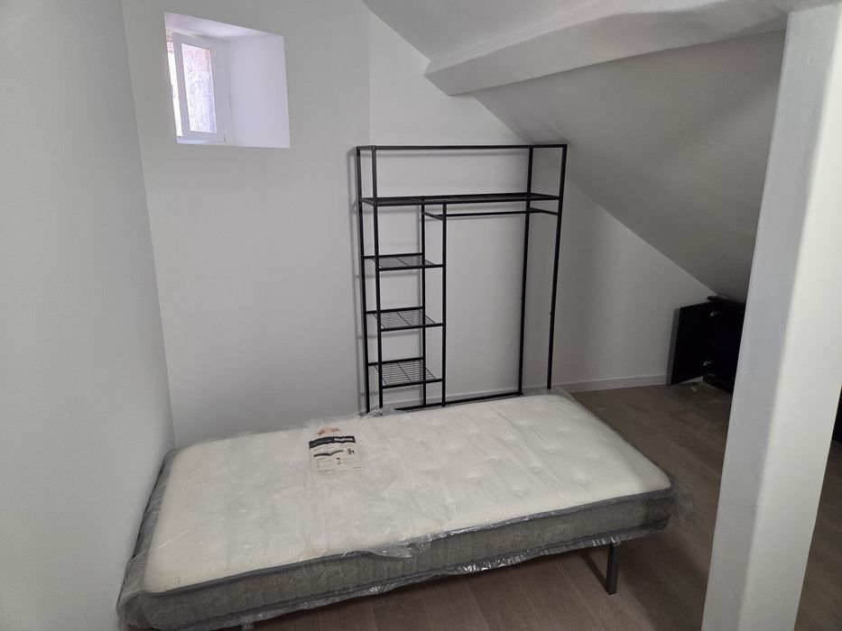 Alugo quarto em Alfama