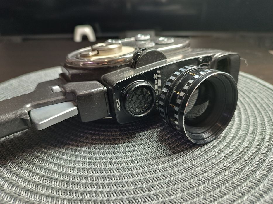 Kamera ZSRR Quartz 2x8S - 1M
Quartz 2x8S - 1M - made in ZSRR - KBAPU