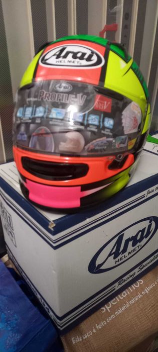 Capacete ARAI Regent-X rock helmet tamanho XL multicores: Verde, Vermelho, amarelo