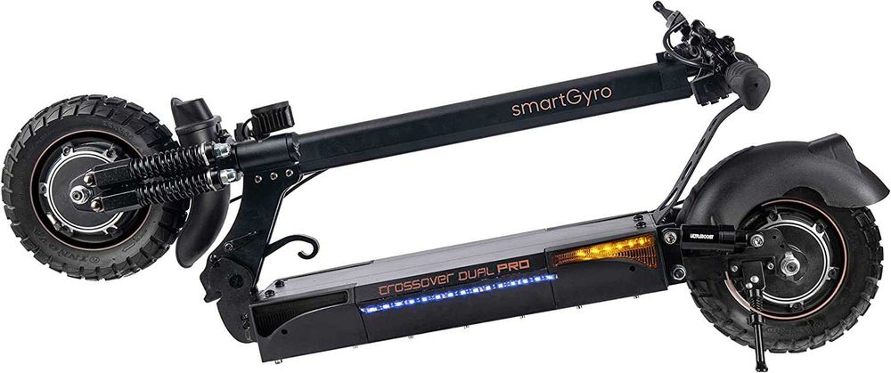 Vende-se trotinete SMARTGYRO, modelo de grande potencia CROSSOVER DUAL PRO ("Olá, a trotinete é entregue presencialmente em Leiria.")